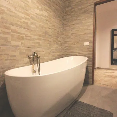 La Serenissima - 15 Min To Venice Center - Free Parking Apartamento Campalto